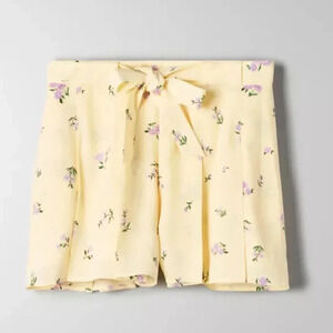 Aritzia - Little Moon Yellow Westley Shorts